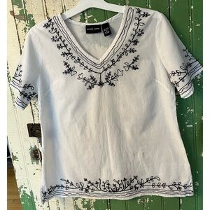 Embroidered Cotton White Top Size Medium